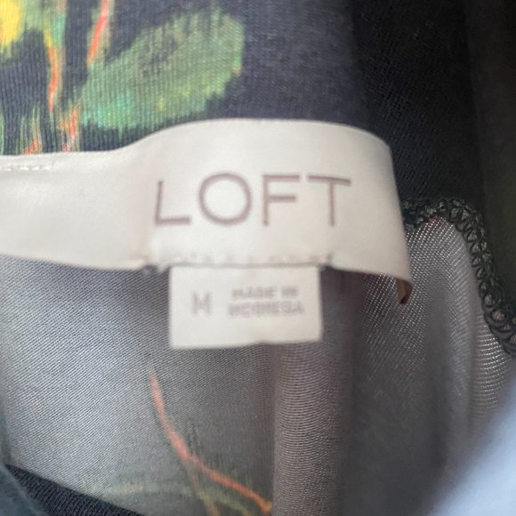 Loft Floral Turtleneck Top Grey Size M - Picture 7 of 8